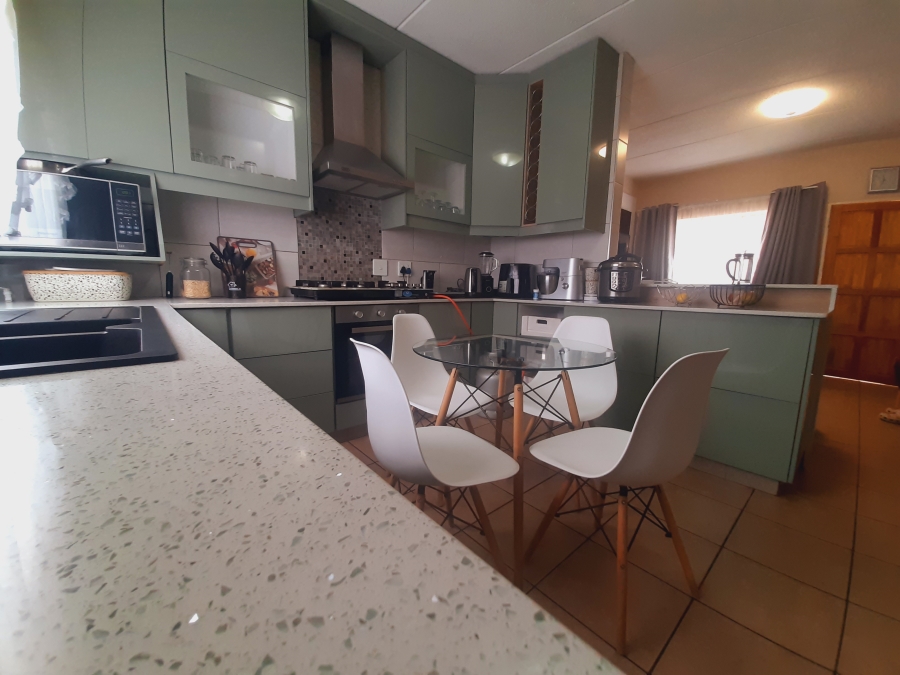 3 Bedroom Property for Sale in Potchefstroom Rural North West